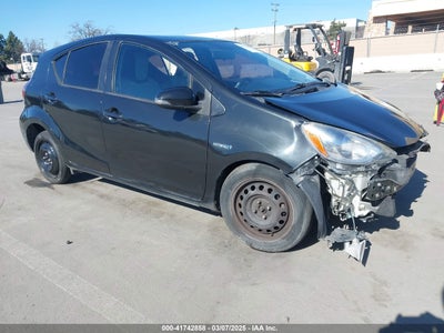TOYOTA PRIUS C 2015