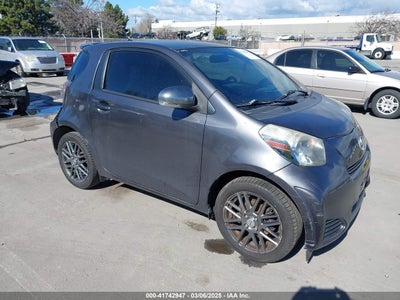 SCION IQ 2012
