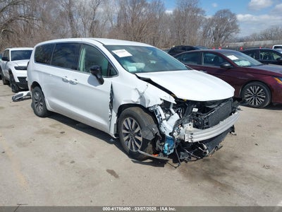 CHRYSLER PACIFICA HYBRID 2024