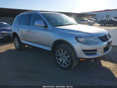 VOLKSWAGEN TOUAREG 2010