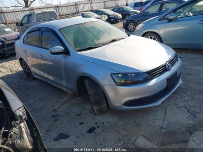 VOLKSWAGEN JETTA 2011
