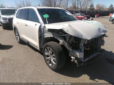 TOYOTA GRAND HIGHLANDER 2024