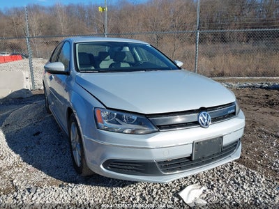 VOLKSWAGEN JETTA HYBRID 2013