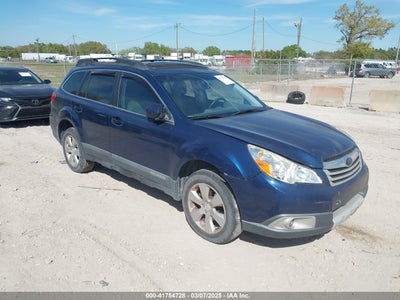 SUBARU OUTBACK 2011