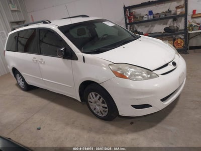 TOYOTA SIENNA 2008