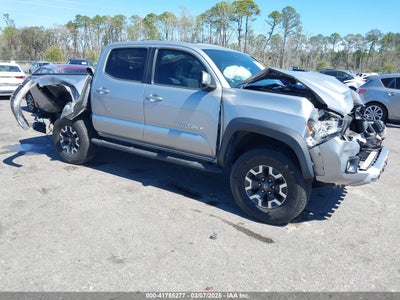 TOYOTA TACOMA 2017