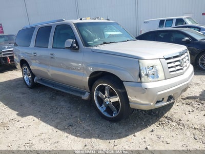 CADILLAC ESCALADE ESV 2004