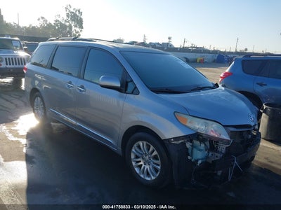 TOYOTA SIENNA 2012