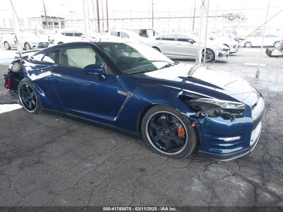 NISSAN GT-R 2013