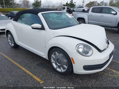 VOLKSWAGEN BEETLE 2013