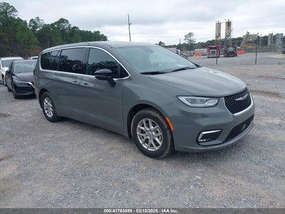 CHRYSLER PACIFICA 2025