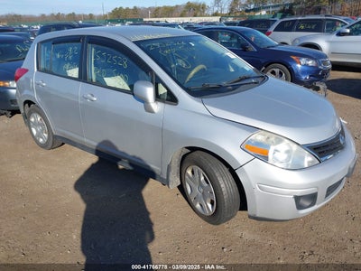 NISSAN VERSA 2010