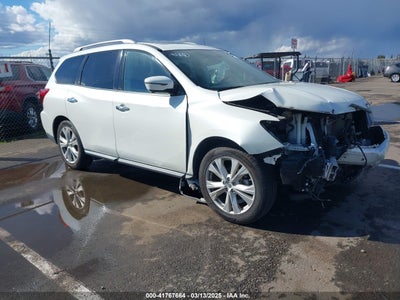 NISSAN PATHFINDER 2019