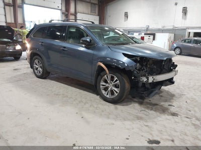 TOYOTA HIGHLANDER 2015