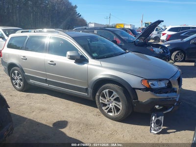 VOLVO XC70 2015