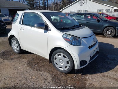 SCION IQ 2012