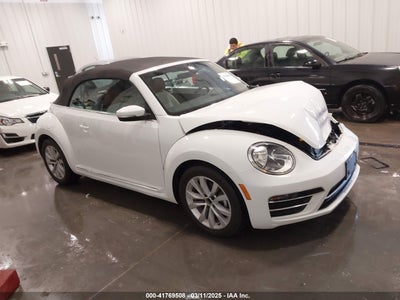 VOLKSWAGEN BEETLE 2017