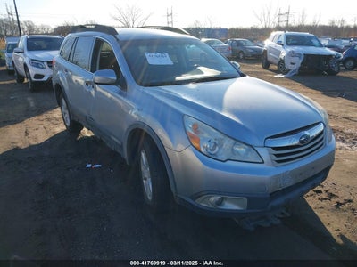 SUBARU OUTBACK 2012