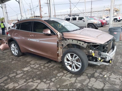 INFINITI QX30 2017