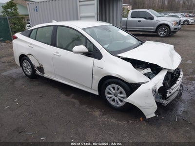 TOYOTA PRIUS 2019