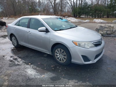 TOYOTA CAMRY 2014