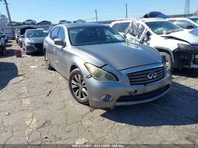 INFINITI M37 2012