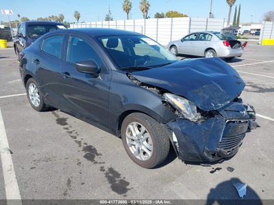TOYOTA YARIS IA 2017