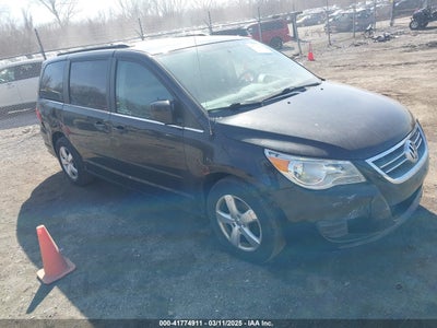 VOLKSWAGEN ROUTAN 2011