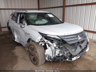 MITSUBISHI OUTLANDER 2023