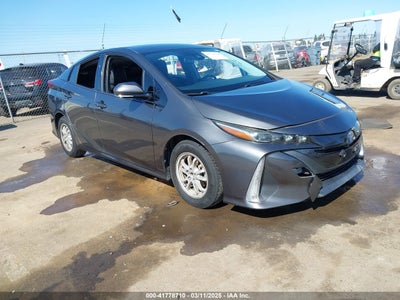 TOYOTA PRIUS PRIME 2019