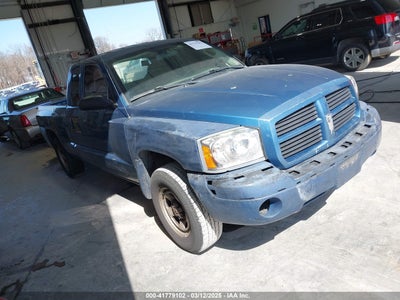 DODGE DAKOTA 2006