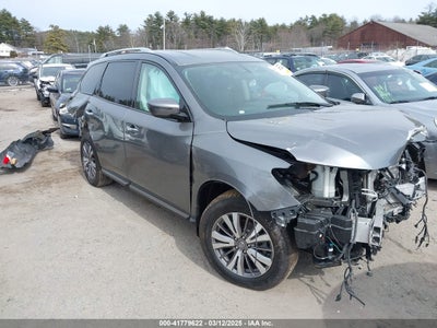 NISSAN PATHFINDER 2020