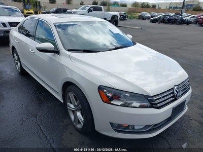 VOLKSWAGEN PASSAT 2012