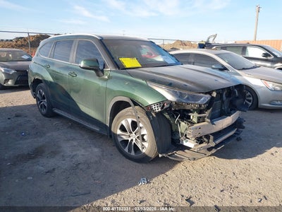 TOYOTA HIGHLANDER 2023