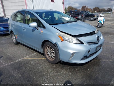 TOYOTA PRIUS V 2012