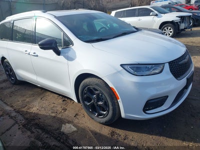 CHRYSLER PACIFICA HYBRID 2024