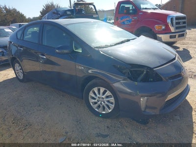 TOYOTA PRIUS PLUG-IN 2013
