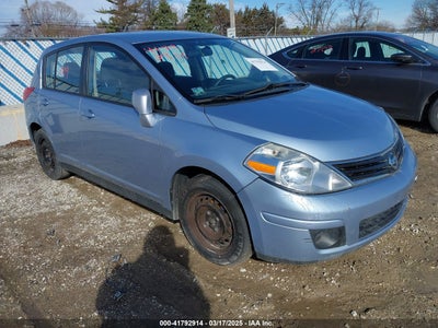 NISSAN VERSA 2011