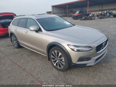 VOLVO V90 CROSS COUNTRY 2023