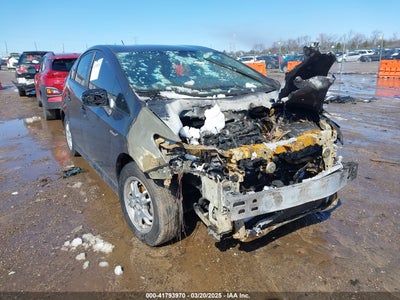 TOYOTA PRIUS 2011