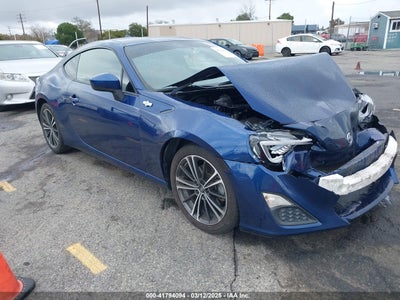 SCION FR-S 2015