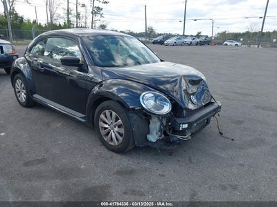 VOLKSWAGEN BEETLE 2016