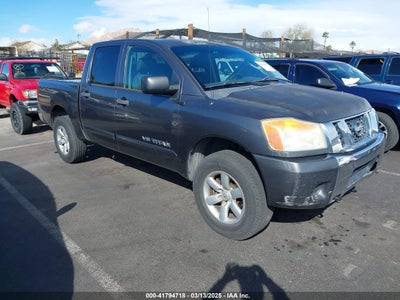 NISSAN TITAN 2010