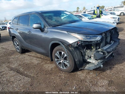 TOYOTA HIGHLANDER 2021