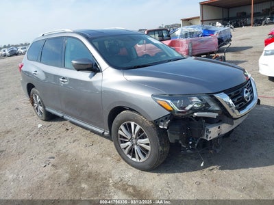 NISSAN PATHFINDER 2019