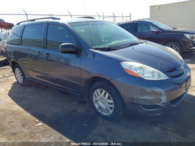 TOYOTA SIENNA 2009