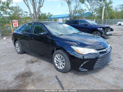 TOYOTA CAMRY 2017