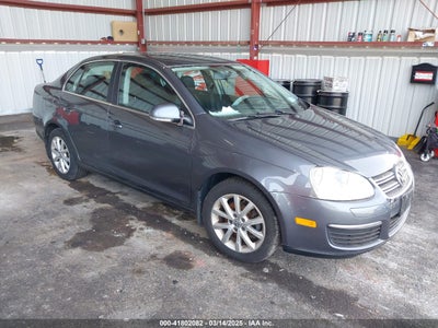 VOLKSWAGEN JETTA 2010