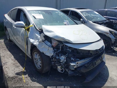 TOYOTA PRIUS PRIME 2017