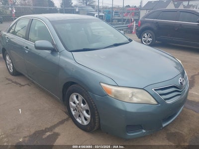 TOYOTA CAMRY 2011